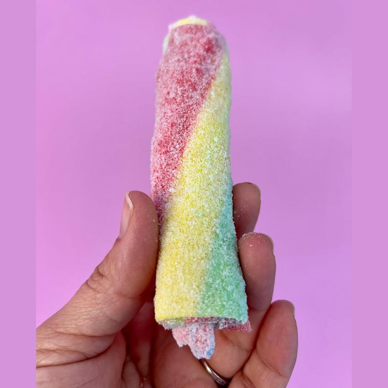 Freeze Dried Cotton Candy Rollers